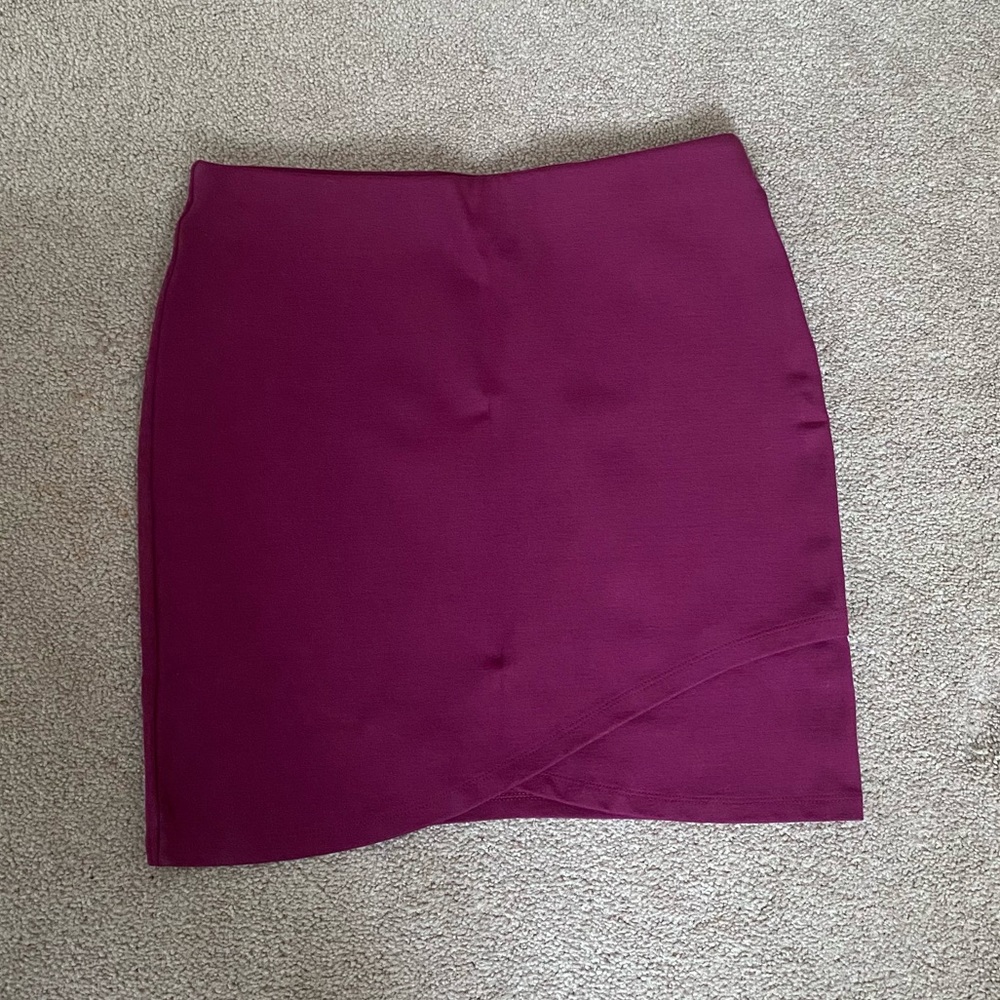 Aritzia tight mini skirt size M